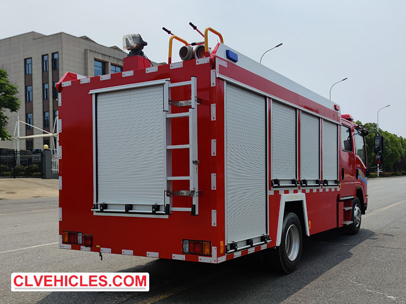ISUZU Water tank fire engine