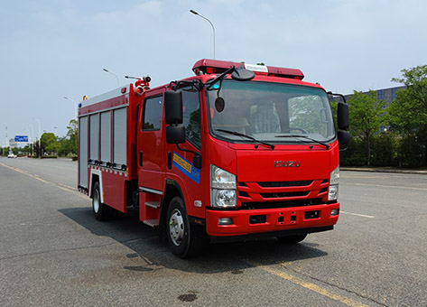 Um caminhão de bombeiros ISUZU ELF 190HP chegou às Filipinas