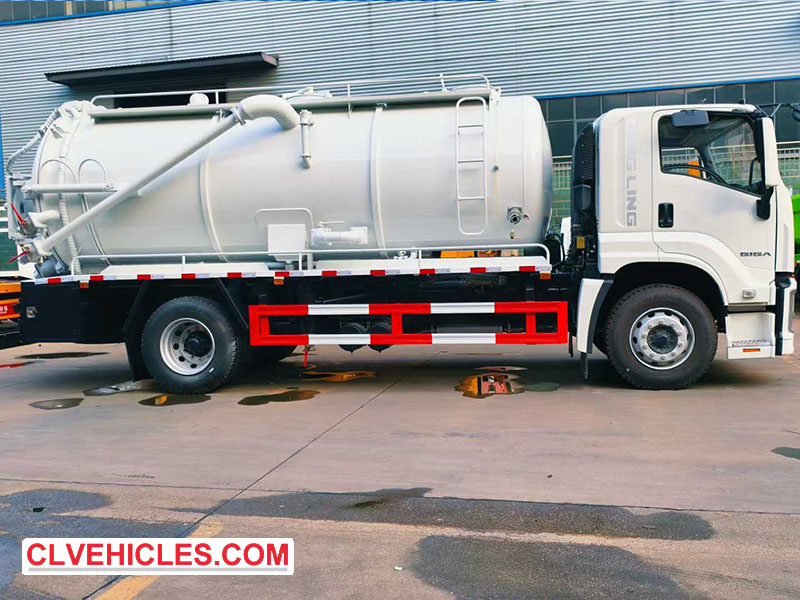 ISUZU vacuum suction truck ISUZU vacuum suction truck